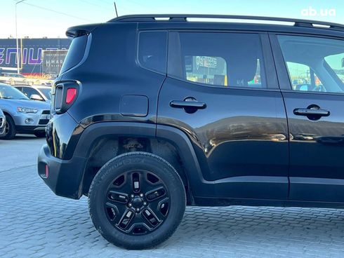 Jeep Renegade 2017 черный - фото 9