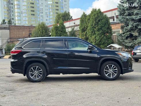 Toyota Highlander 2017 черный - фото 9