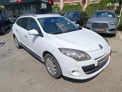 Renault Megane 2010 белый - фото 3