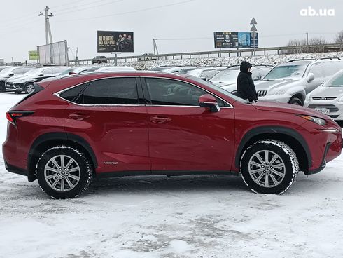 Lexus NX 2020 красный - фото 14