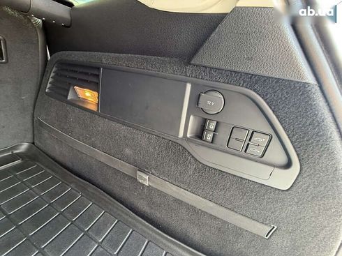 Volkswagen Touareg 2017 - фото 23