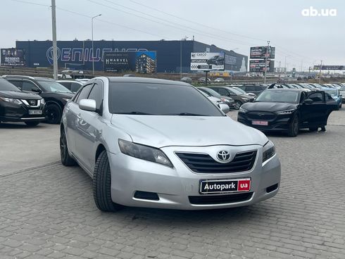 Toyota Camry 2008 серый - фото 11