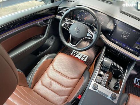 Volkswagen Touareg 2022 - фото 19