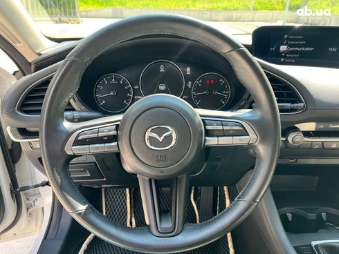 Mazda 3 2019 белый - фото 2