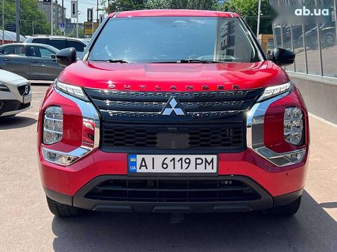 Mitsubishi Outlander 2021 - фото 3