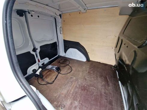 Renault Kangoo 2018 - фото 14