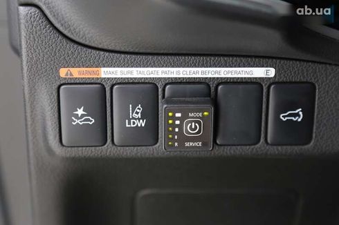 Mitsubishi Outlander 2017 - фото 26