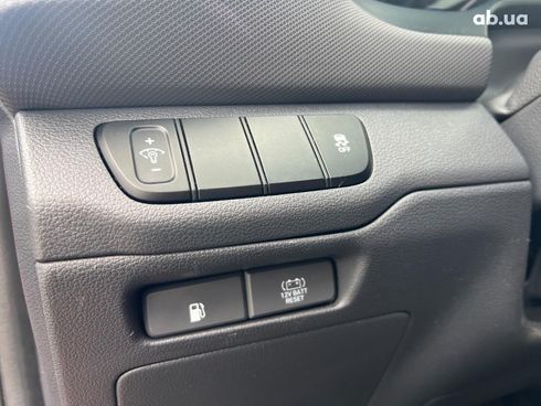 Hyundai Ioniq 2019 красный - фото 28