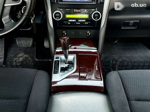 Toyota Camry 2012 - фото 24