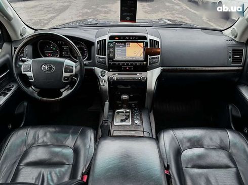 Toyota Land Cruiser 2013 - фото 24