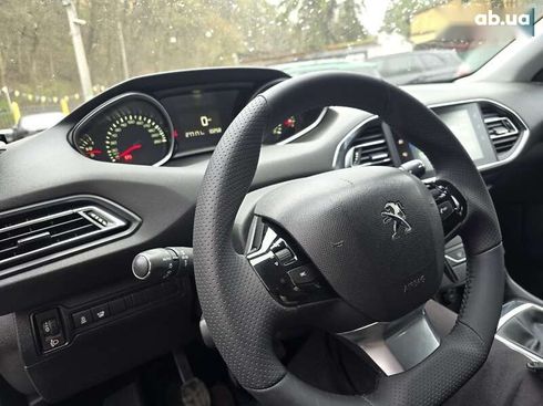 Peugeot 308 2015 - фото 11