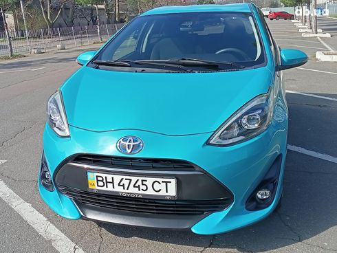 Toyota Prius 2019 голубой - фото 7