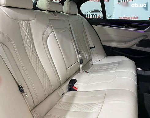 BMW 5 серия 2017 - фото 10