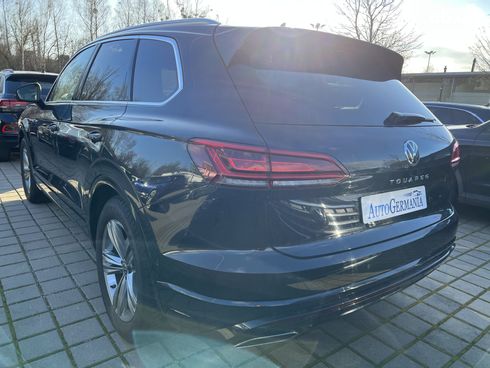 Volkswagen Touareg 2022 - фото 3