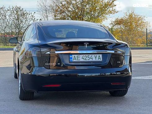 Tesla Model S 2016 - фото 16