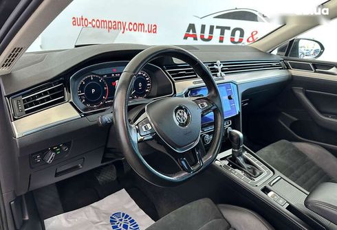 Volkswagen Passat 2017 - фото 10