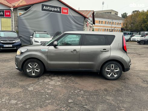 Kia Soul 2017 серый - фото 15
