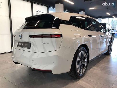 BMW iX 2025 - фото 20