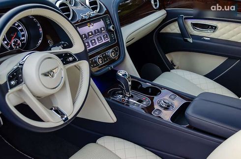 Bentley Bentayga 2019 - фото 27