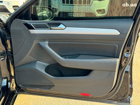 Volkswagen Passat 2017 черный - фото 26