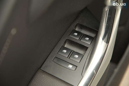 Opel Astra 2010 - фото 18