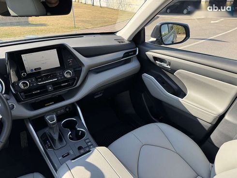 Toyota Highlander 2023 - фото 30