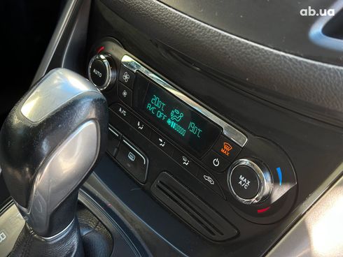 Ford Kuga 2013 белый - фото 77