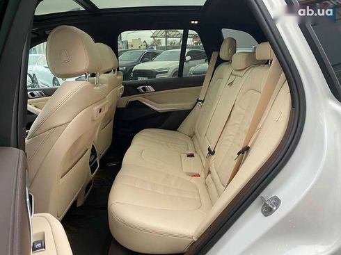 BMW X5 2018 - фото 23