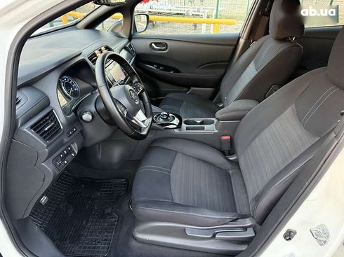 Nissan Leaf 2019 - фото 17