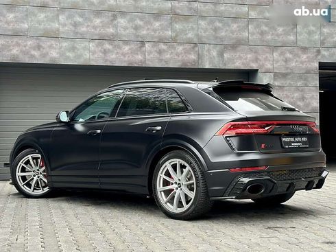 Audi RS Q8 2020 - фото 26
