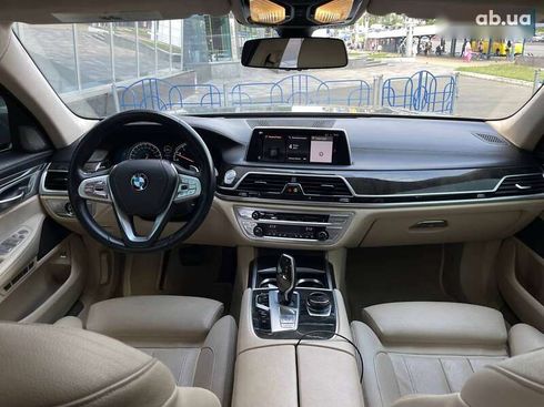 BMW 7 серия 2017 - фото 15