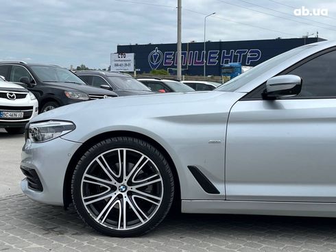 BMW 5 серия 2019 серый - фото 24