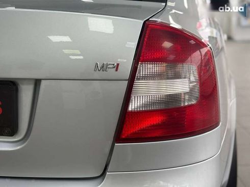 Skoda Octavia 2011 - фото 12