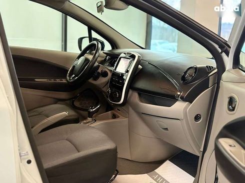 Renault Zoe 2017 - фото 17