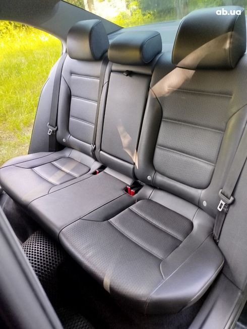 Volkswagen Jetta 2013 черный - фото 17