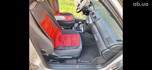 Skoda Octavia 2022 - фото 3