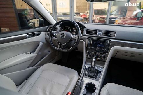 Volkswagen Passat 2016 - фото 21