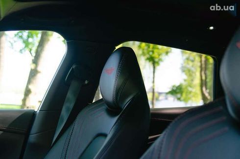 Aston Martin DBX 2021 - фото 24
