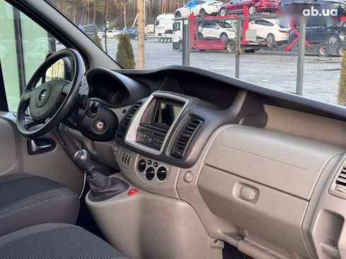 Opel Vivaro 2014 - фото 26