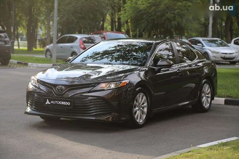 Toyota Camry 2018 - фото 3