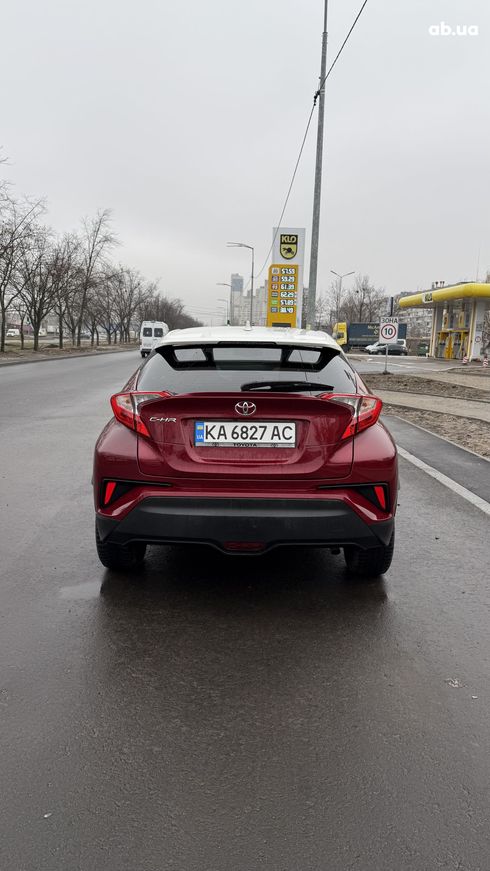 Toyota C-HR 2017 красный - фото 11