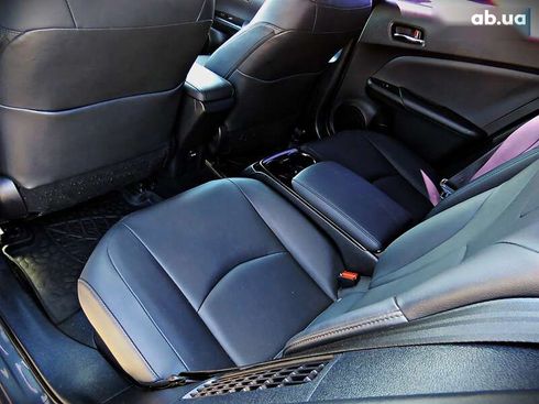 Toyota Prius 2017 - фото 15