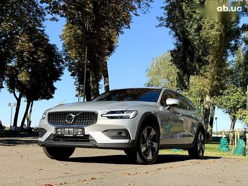 Volvo V60 Cross Country 2024 - фото 16