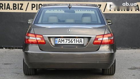 Mercedes-Benz E 250 2011 - фото 24