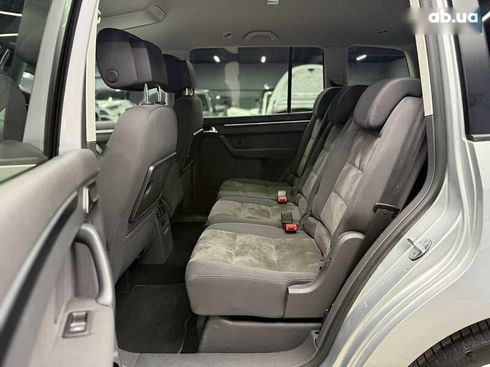 Volkswagen Touran 2012 - фото 16