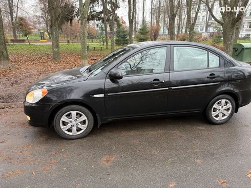 Hyundai Accent 2008 черный - фото 16