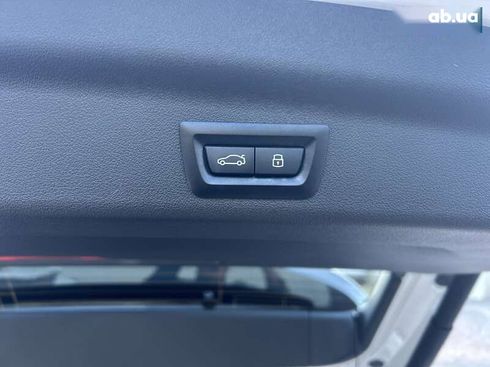 BMW iX1 2025 - фото 18