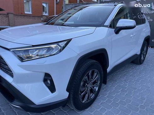 Toyota RAV4 2023 - фото 28
