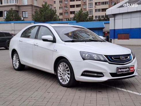 Geely Emgrand GT 2017 белый - фото 5