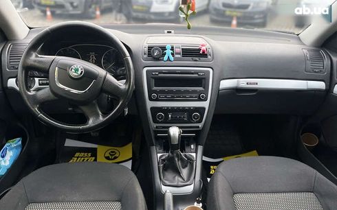 Skoda Octavia 2010 - фото 16